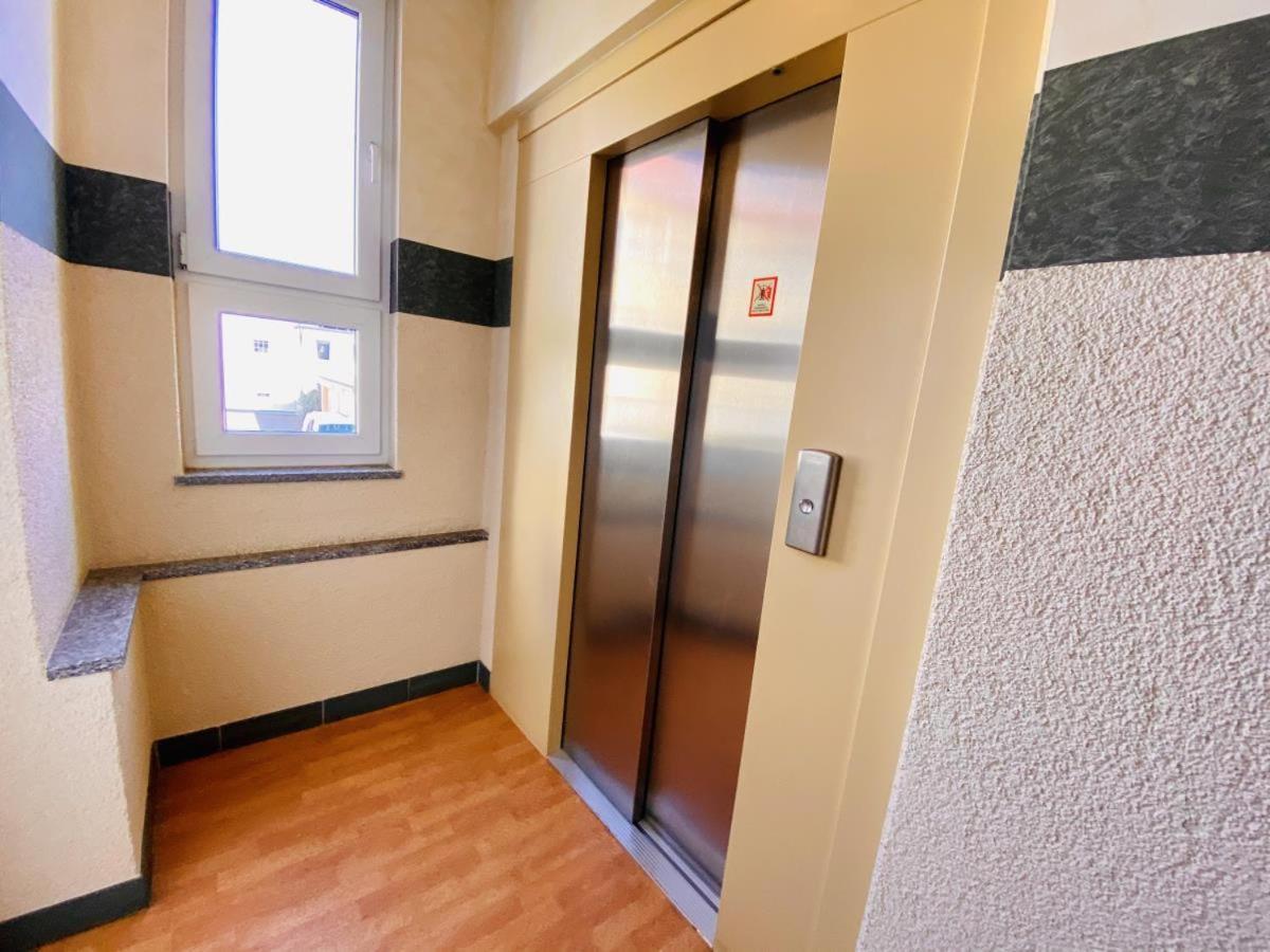Apartamento Charlotte, Direkt Am Kurpark Rostock Exterior foto