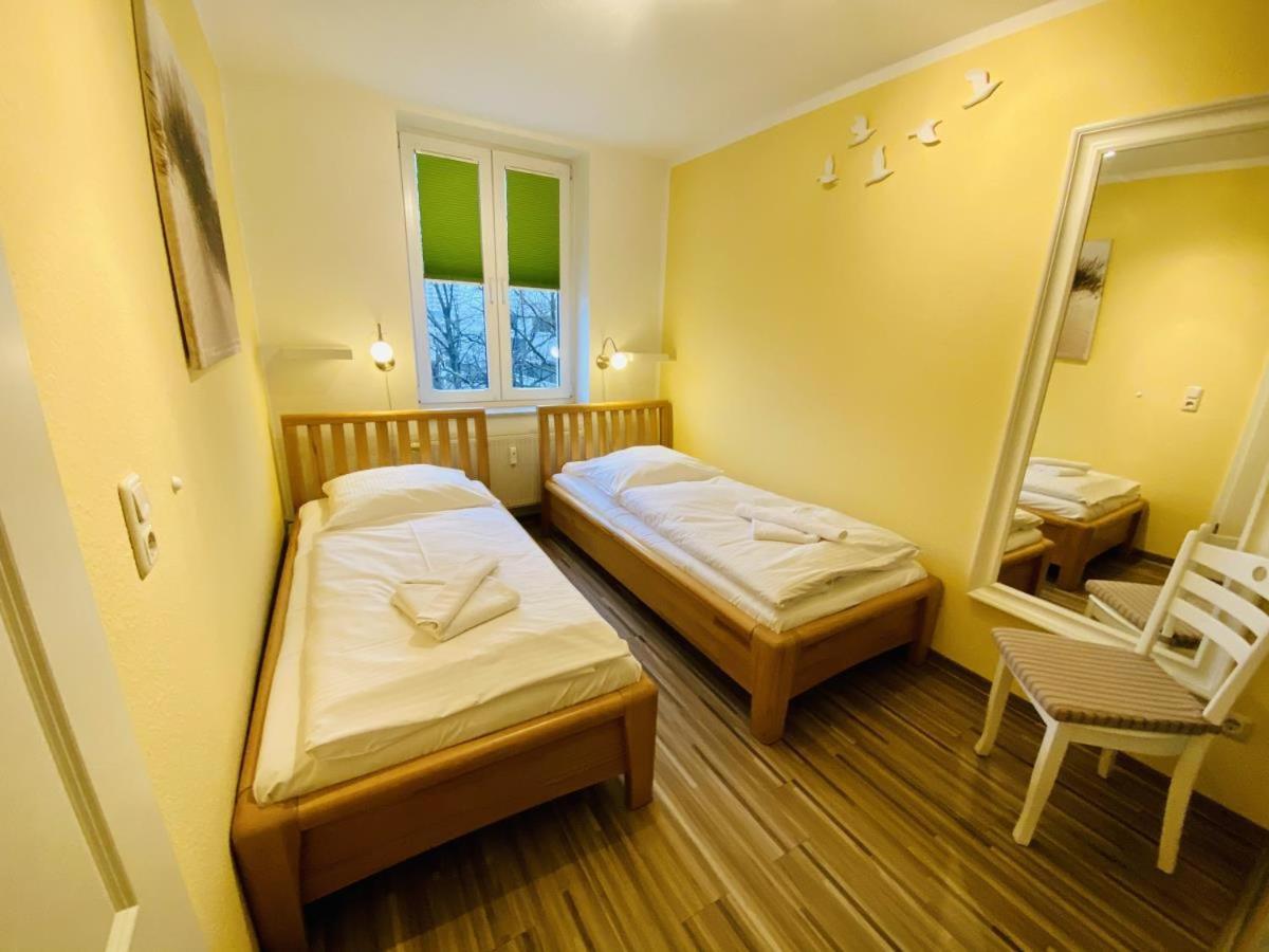 Apartamento Charlotte, Direkt Am Kurpark Rostock Exterior foto